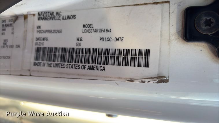 image for item EG9156 2011 International LoneStar semi truck