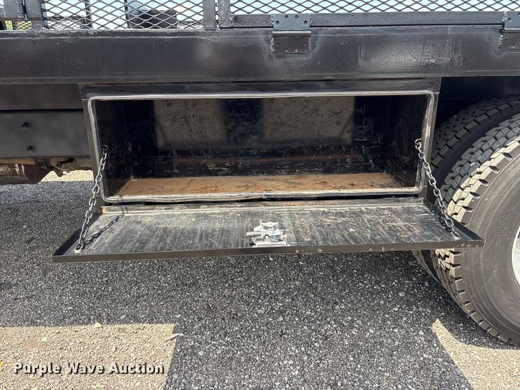 image for item EG9162 2009 International DuraStar 4300 flatbed truck
