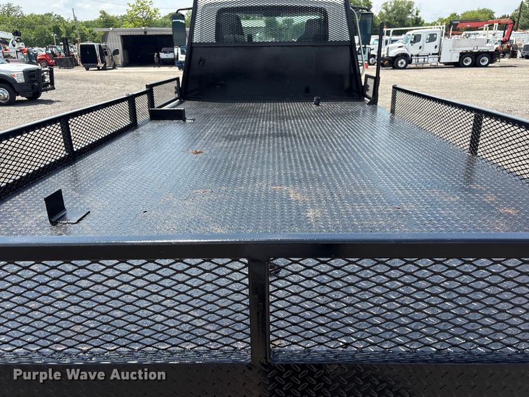 image for item EG9162 2009 International DuraStar 4300 flatbed truck