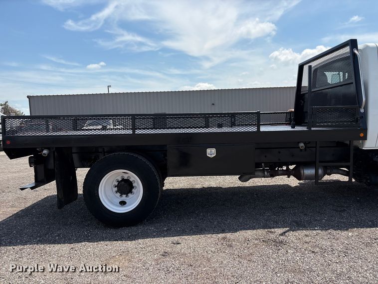 image for item EG9162 2009 International DuraStar 4300 flatbed truck