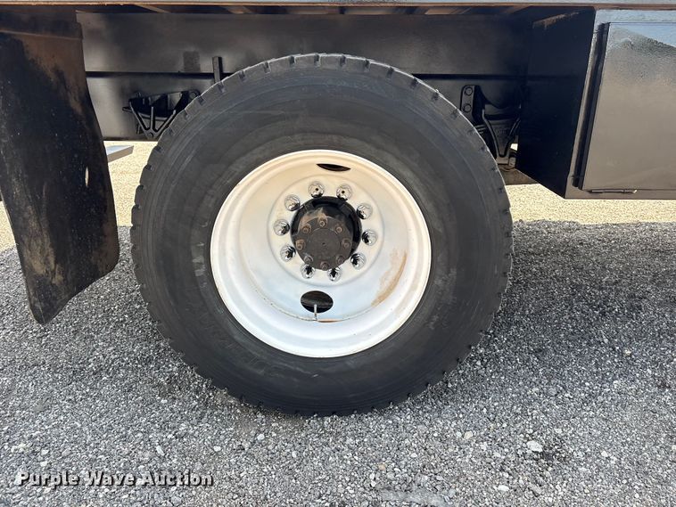 image for item EG9162 2009 International DuraStar 4300 flatbed truck