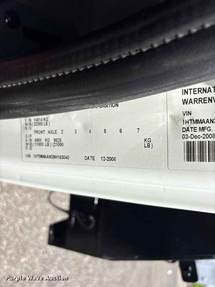 image for item EG9162 2009 International DuraStar 4300 flatbed truck