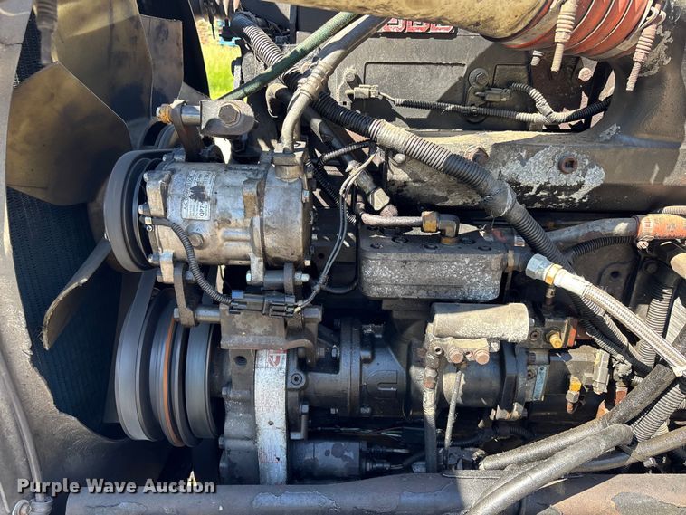 image for item EM5116 2000 Peterbilt 379 semi truck