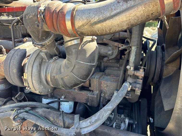 image for item EM5116 2000 Peterbilt 379 semi truck