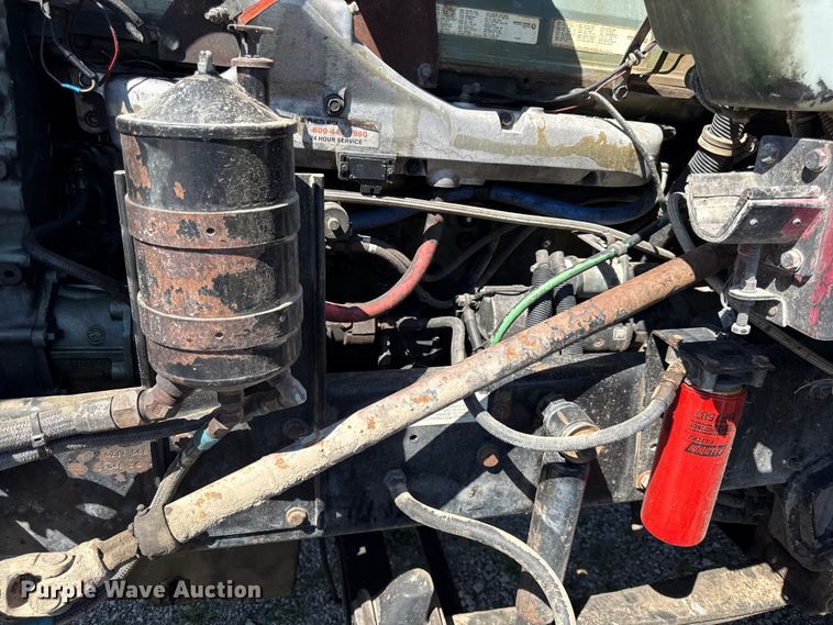 image for item EN0421 1993 Kenworth semi truck