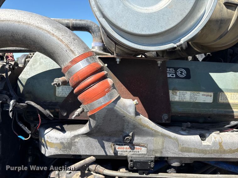 image for item EN0421 1993 Kenworth semi truck