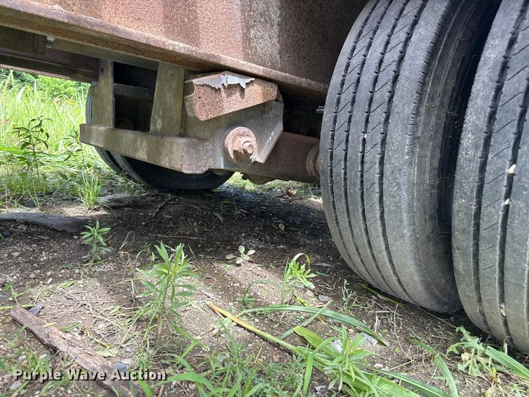 image for item EN0429 2005 Landoll 610B tilt deck equipment trailer