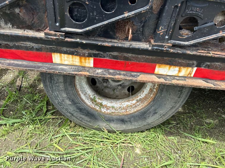 image for item EN0429 2005 Landoll 610B tilt deck equipment trailer