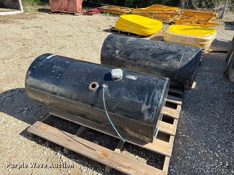 image for item EN0431 (2) Fuel tanks