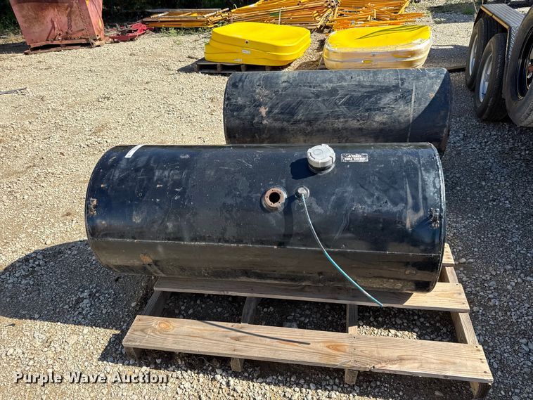 image for item EN0431 (2) Fuel tanks