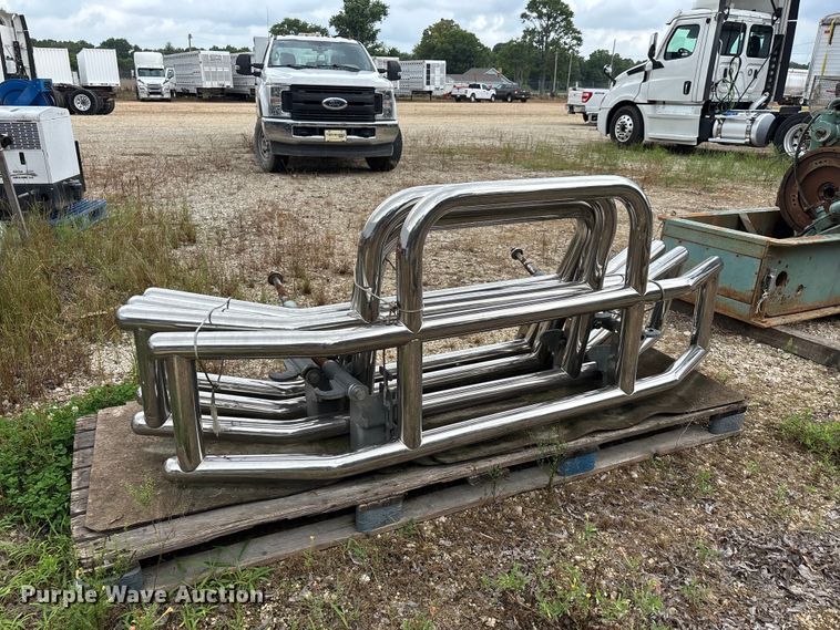 image for item ER3014 Approximately 10 grill guards