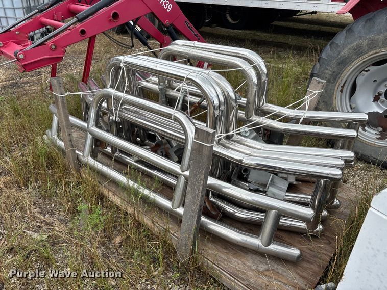 image for item ER3014 Approximately 10 grill guards