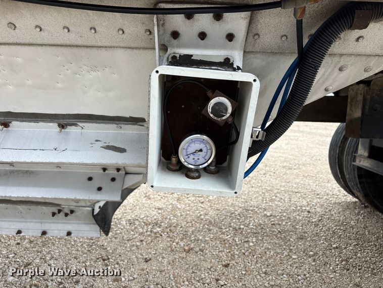 image for item ER3019 2001 Timpte Super Hopper grain trailer