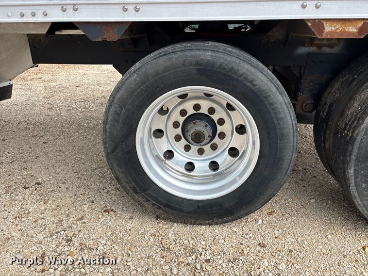 image for item ER3019 2001 Timpte Super Hopper grain trailer