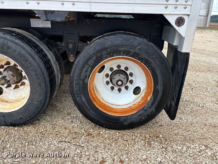 image for item ER3020 2005 Timpte Hopper grain trailer
