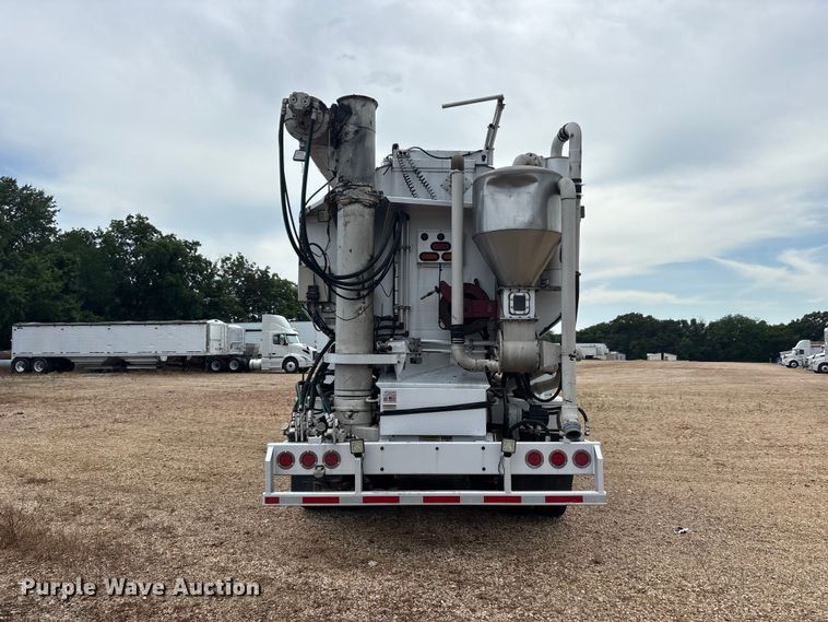 image for item ER3021 2020 Ledwell LW49ADC-DD-Hv-VR feed delivery trailer