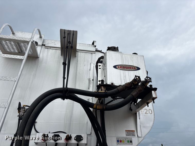 image for item ER3021 2020 Ledwell LW49ADC-DD-Hv-VR feed delivery trailer