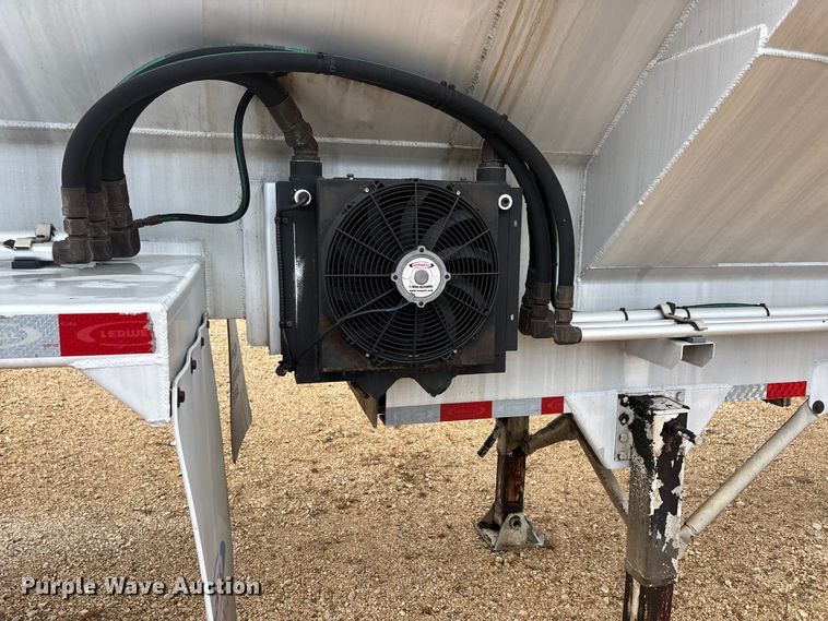 image for item ER3021 2020 Ledwell LW49ADC-DD-Hv-VR feed delivery trailer