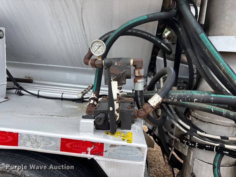 image for item ER3021 2020 Ledwell LW49ADC-DD-Hv-VR feed delivery trailer