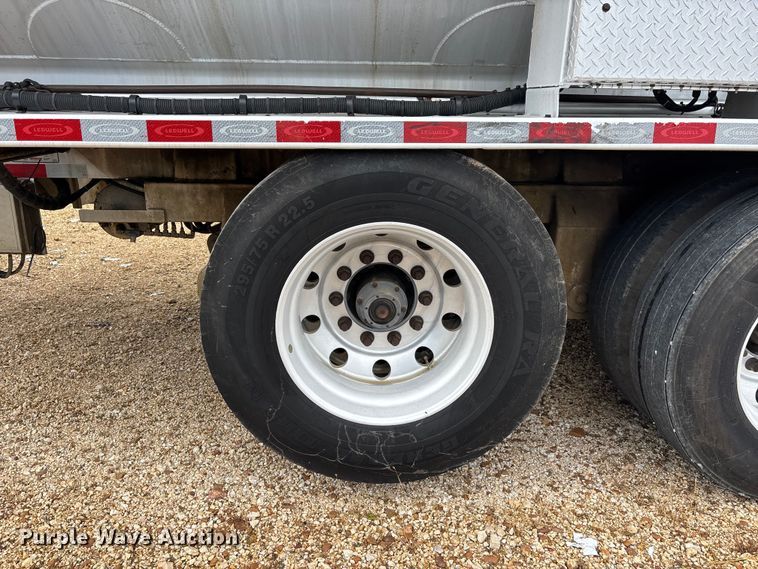image for item ER3021 2020 Ledwell LW49ADC-DD-Hv-VR feed delivery trailer