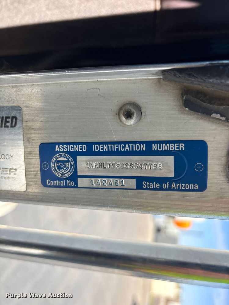 image for item ER7559 1995 Kenworth T450 fuel truck