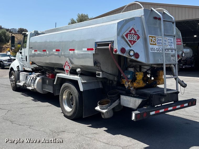 image for item ER7563 2017 International ProStar fuel truck