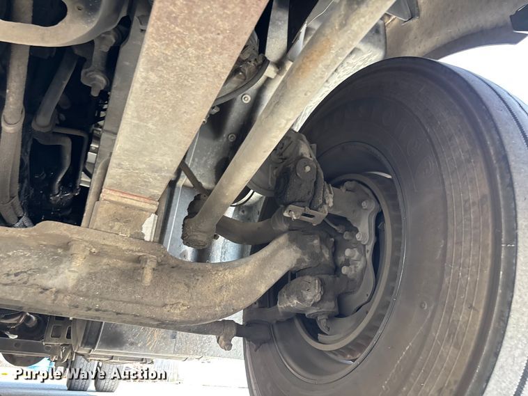 image for item ER7563 2017 International ProStar fuel truck