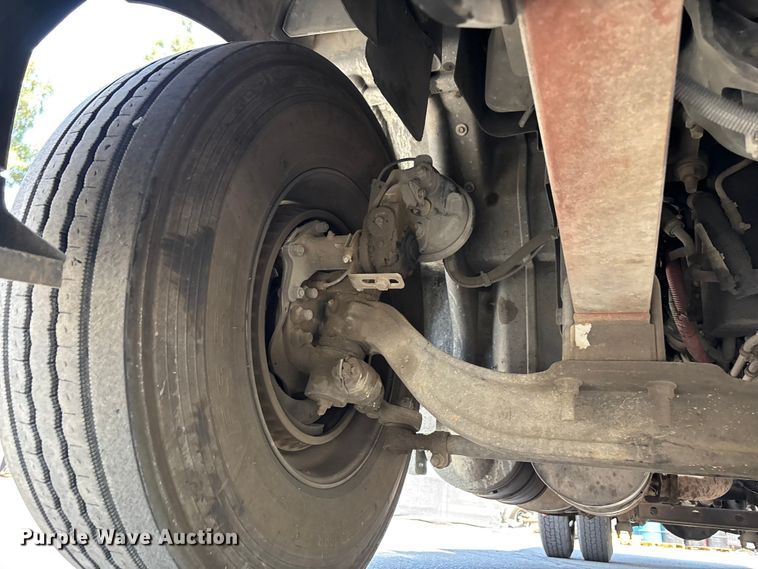 image for item ER7563 2017 International ProStar fuel truck