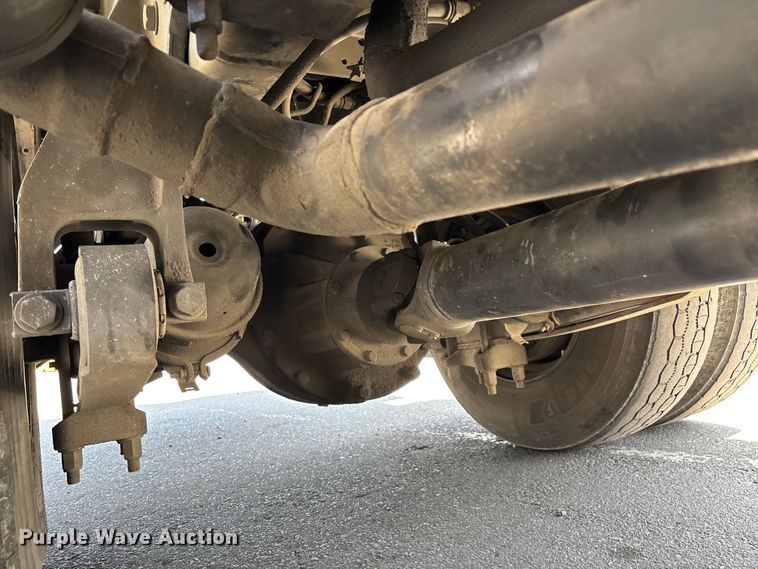 image for item ER7563 2017 International ProStar fuel truck