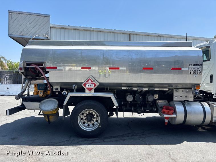 image for item ER7563 2017 International ProStar fuel truck