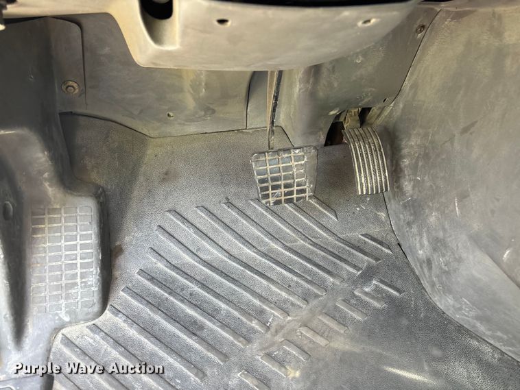 image for item ER7563 2017 International ProStar fuel truck