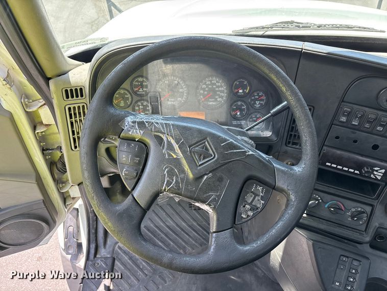 image for item ER7563 2017 International ProStar fuel truck