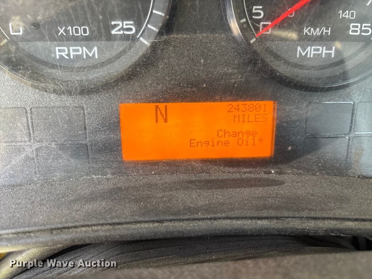 image for item ER7563 2017 International ProStar fuel truck