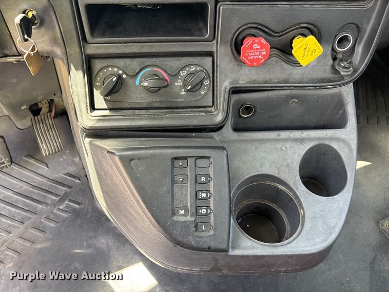 image for item ER7563 2017 International ProStar fuel truck