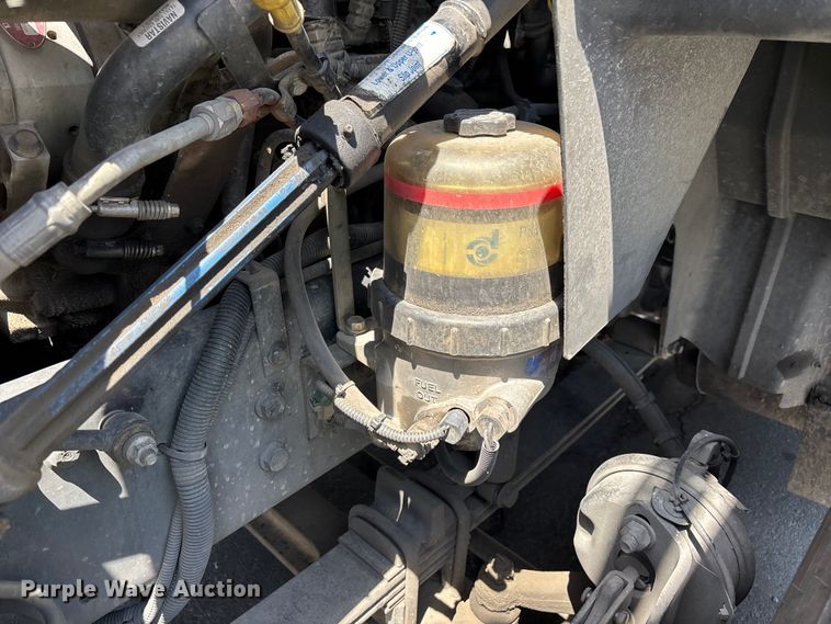 image for item ER7563 2017 International ProStar fuel truck