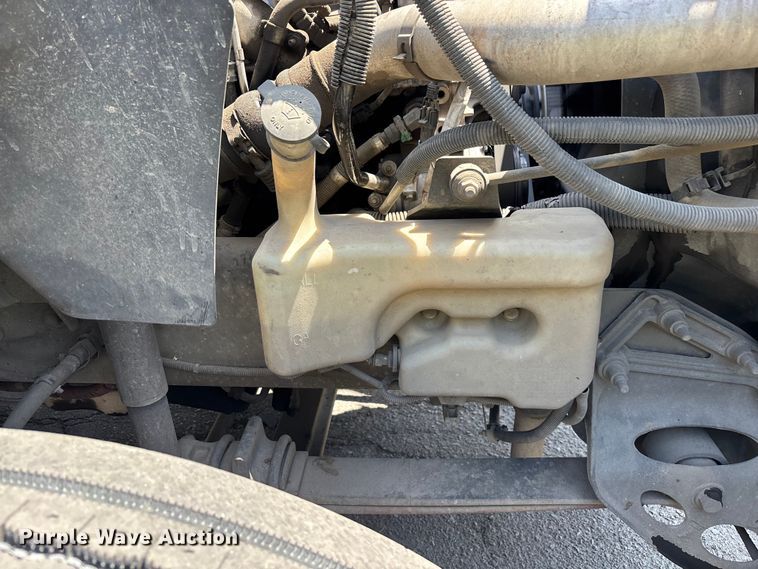 image for item ER7563 2017 International ProStar fuel truck