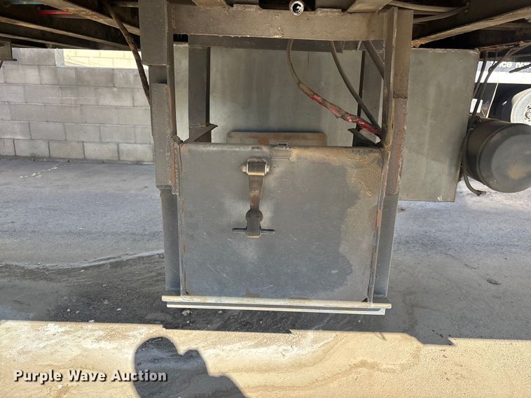 image for item ER7641 1989 Great Dane 711TWL dry van trailer