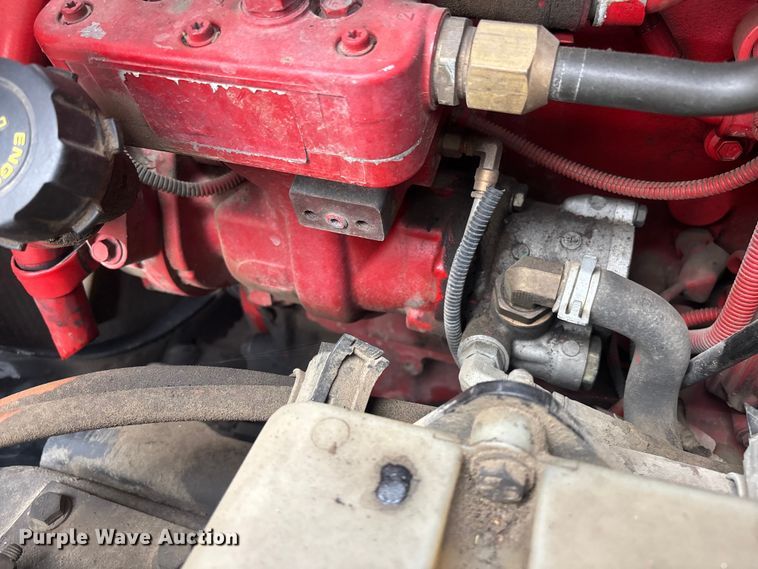 image for item ER7644 2012 Freightliner Cascadia fuel truck