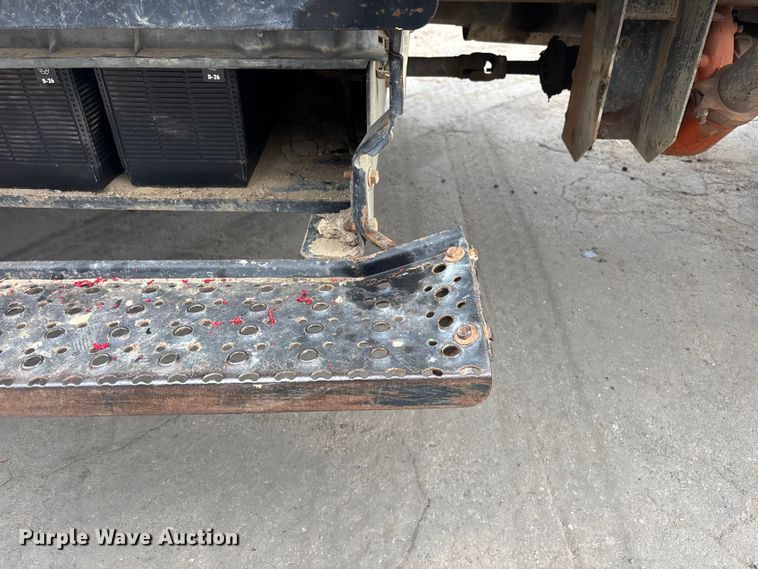 image for item ER7657 2005 Ford F650 Super Duty water truck