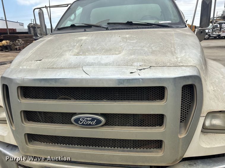 image for item ER7657 2005 Ford F650 Super Duty water truck