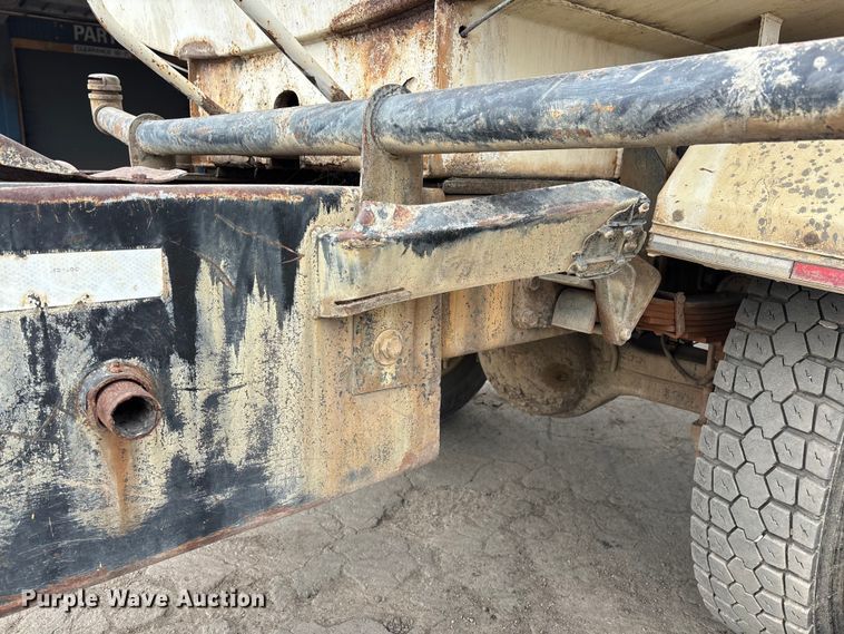 image for item ER7657 2005 Ford F650 Super Duty water truck