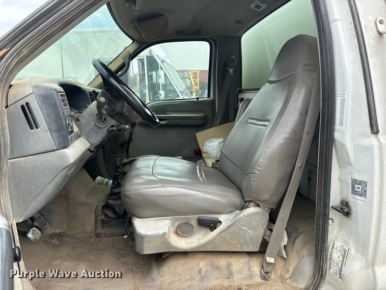 image for item ER7657 2005 Ford F650 Super Duty water truck