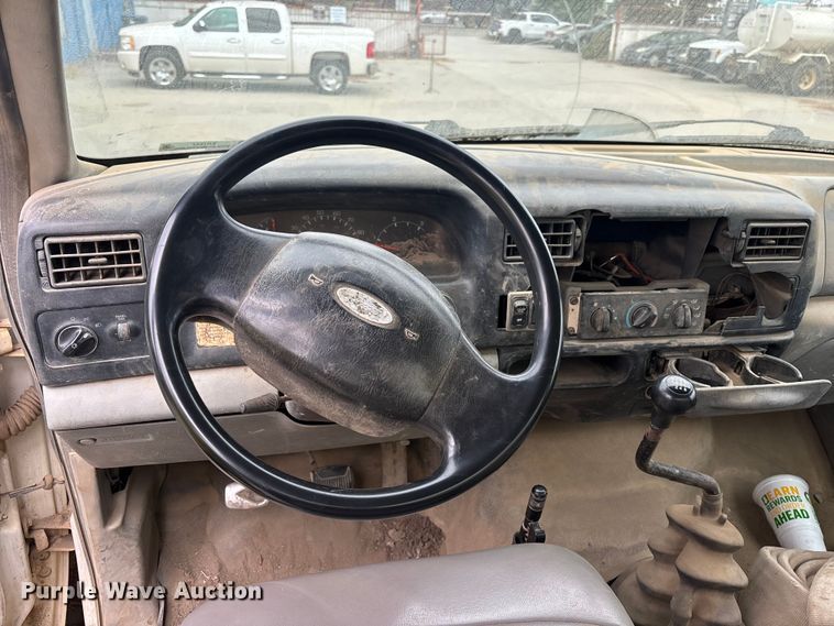 image for item ER7657 2005 Ford F650 Super Duty water truck