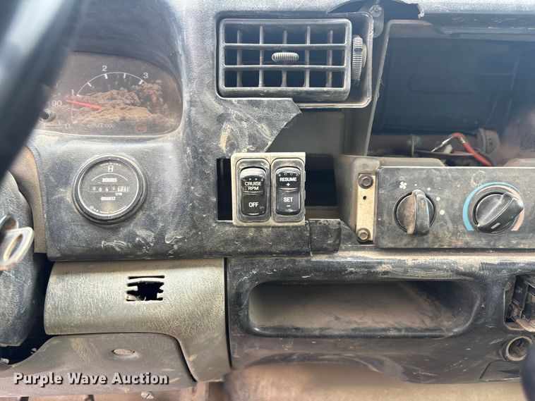 image for item ER7657 2005 Ford F650 Super Duty water truck