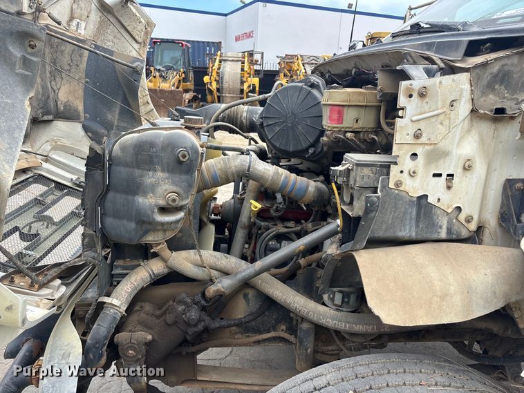image for item ER7657 2005 Ford F650 Super Duty water truck