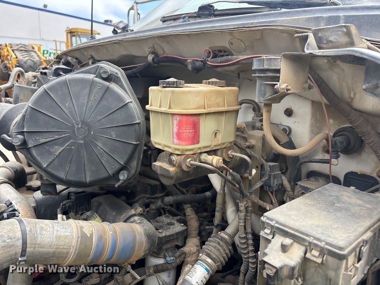 image for item ER7657 2005 Ford F650 Super Duty water truck