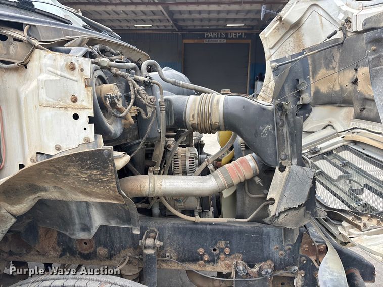 image for item ER7657 2005 Ford F650 Super Duty water truck