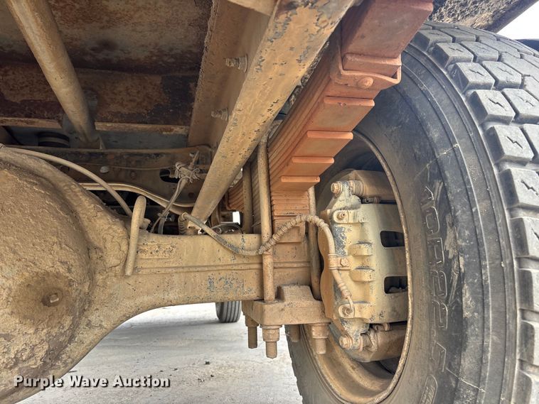 image for item ER7657 2005 Ford F650 Super Duty water truck