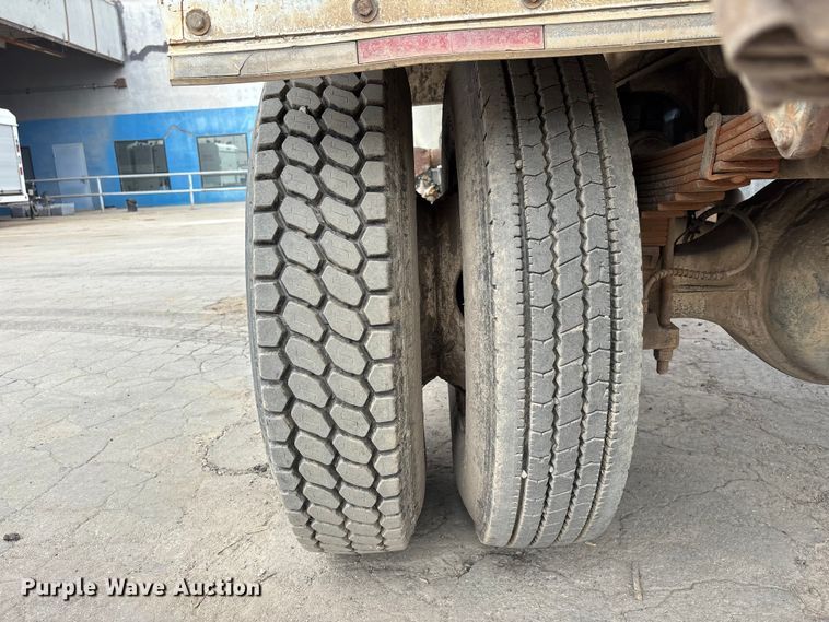 image for item ER7657 2005 Ford F650 Super Duty water truck