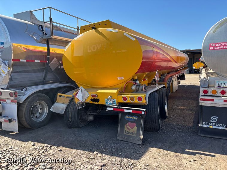 image for item ER7667 2016 MAC tank trailer
